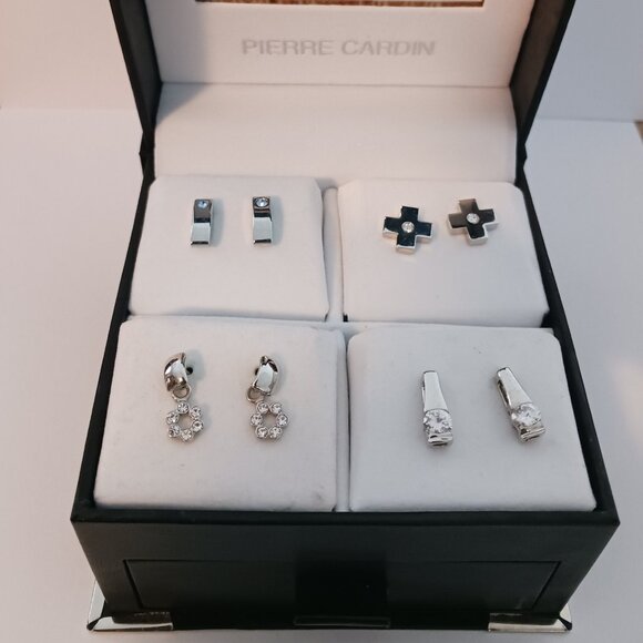Pierre Cardin Earring Jewelry Set with Black Faux Leather Case - Mint Condition - Picture 3 of 6